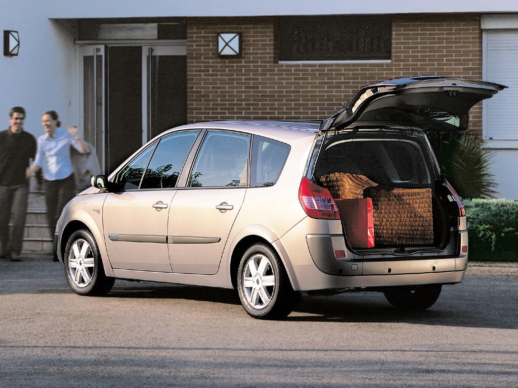 Renault Grand Scénic 2004 12.jpg